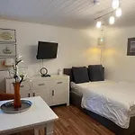 Haus Kehrwieder Datscha Gartenhaus Ferienhaus *