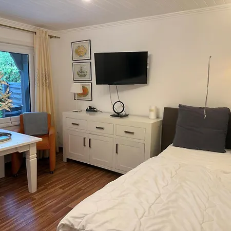 Haus Kehrwieder Datscha Gartenhaus * Куксхафен